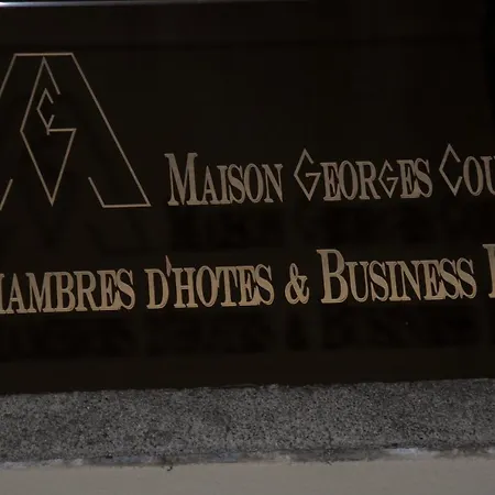 Maison Georges Couthon Отель типа 