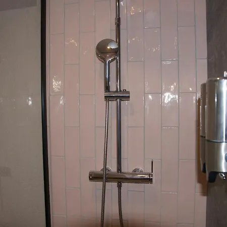 Maison Georges Couthon Alojamento de Acomodação e Pequeno-almoço 3*