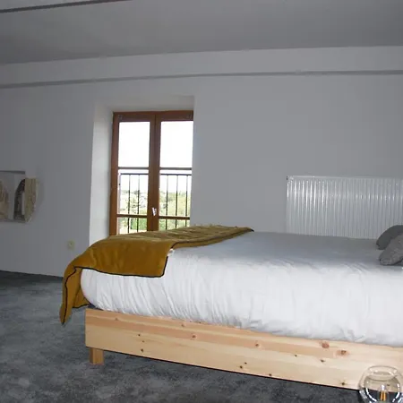 Maison Georges Couthon Bed & Breakfast *