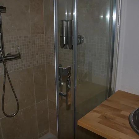 Alojamento de Acomodação e Pequeno-almoço Maison Georges Couthon 3*